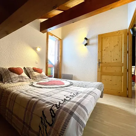 Apartment Les Combettes De *